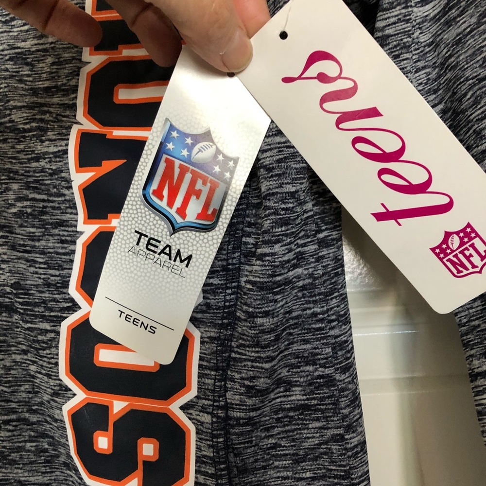 NFL Broncos jacket - Picture 4 of 9